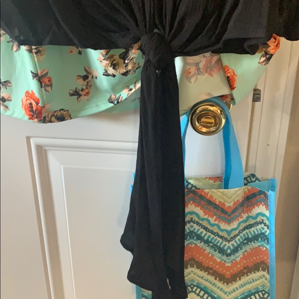 Black with very low cut neck size large worn once - Picture 7 of 8